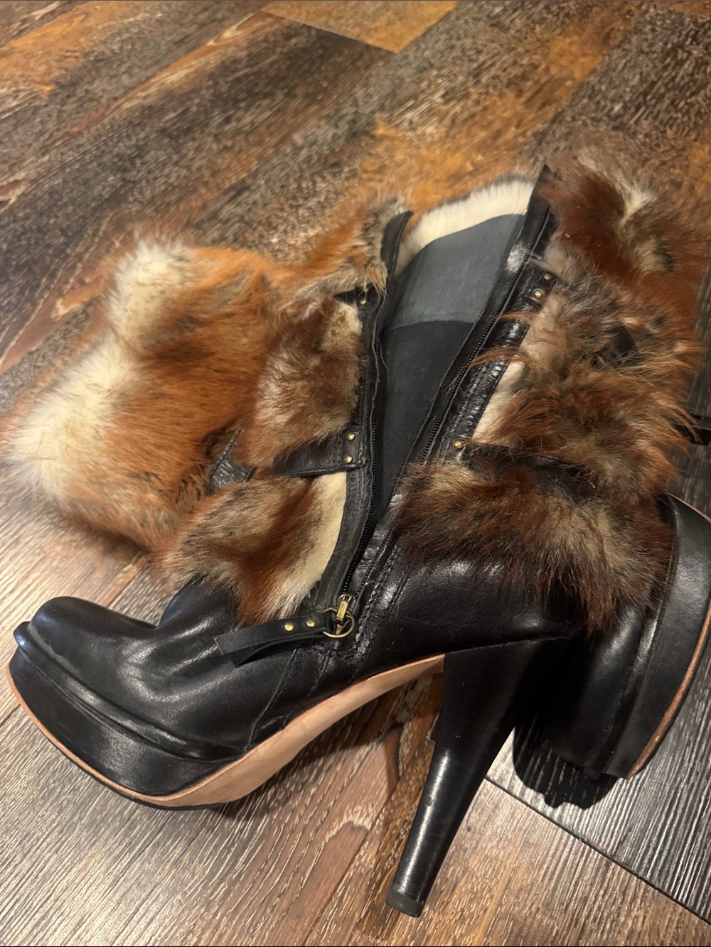 UGG Black Leather Platform Heeled Ankle Boots with Brown Fur Trim - Picture 4 of 5